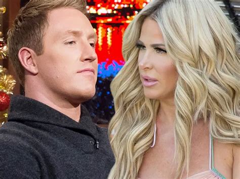 Kim Zolciak and Kroy Biermann have been on a yo-yo string in their relationship. After two separate divorce filings, it appears they are back together. After two separate divorce filings, it ...